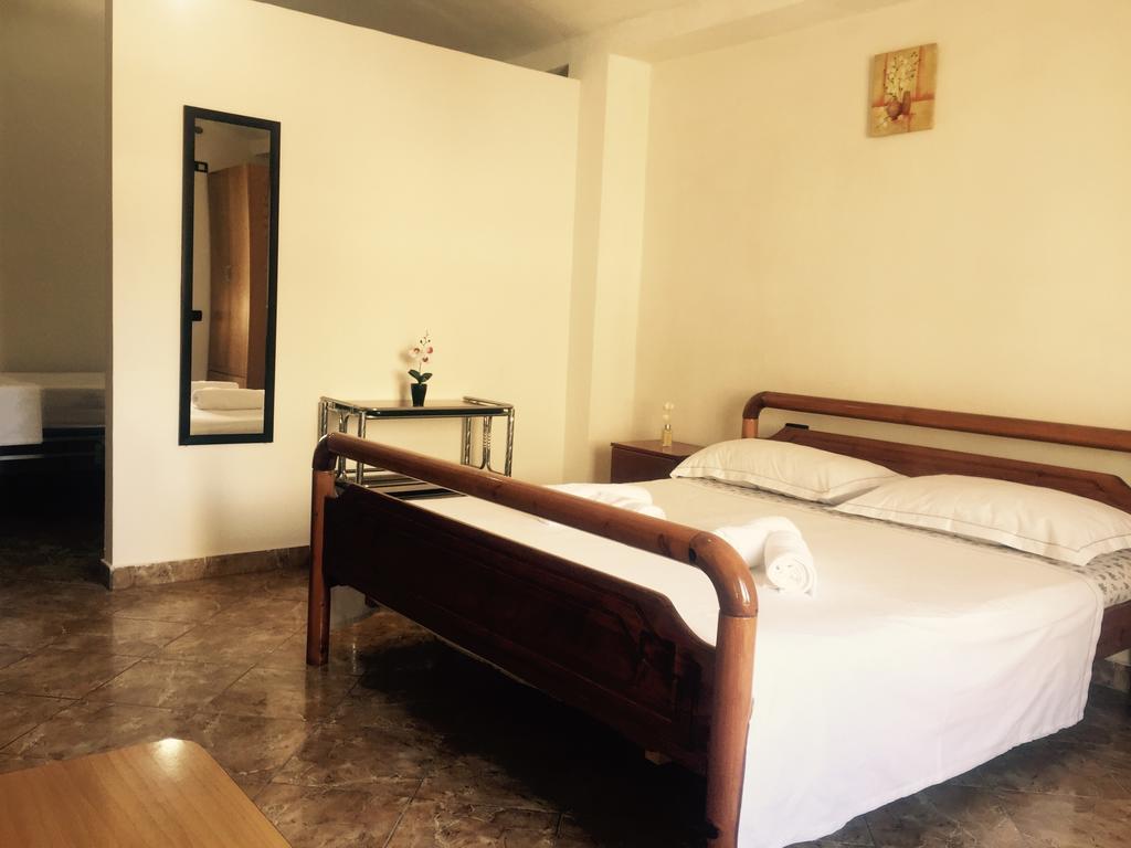 Jazoj Family Hotel Орикум Экстерьер фото